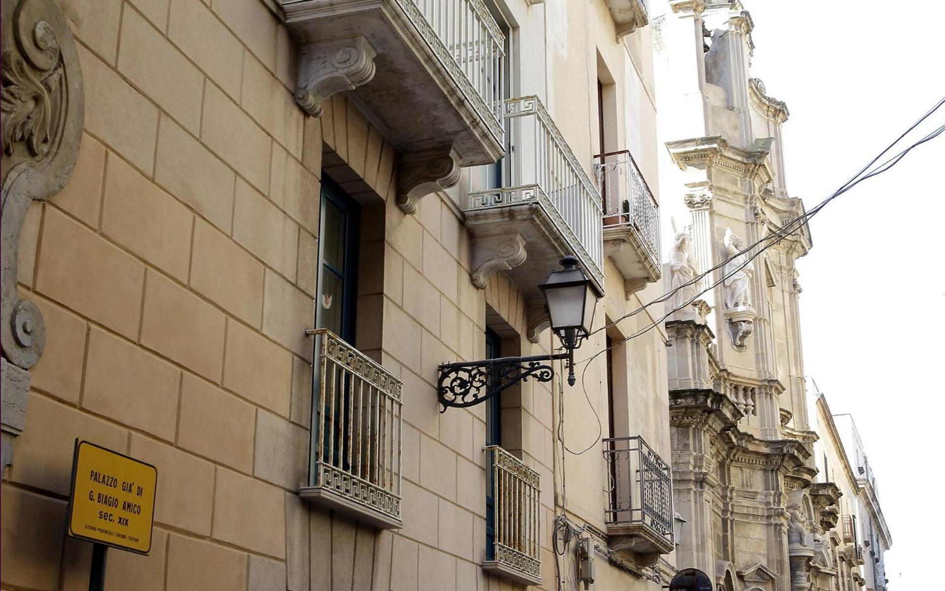 Appartamento Alla Corte Dei Misteri Trapani Exterior photo